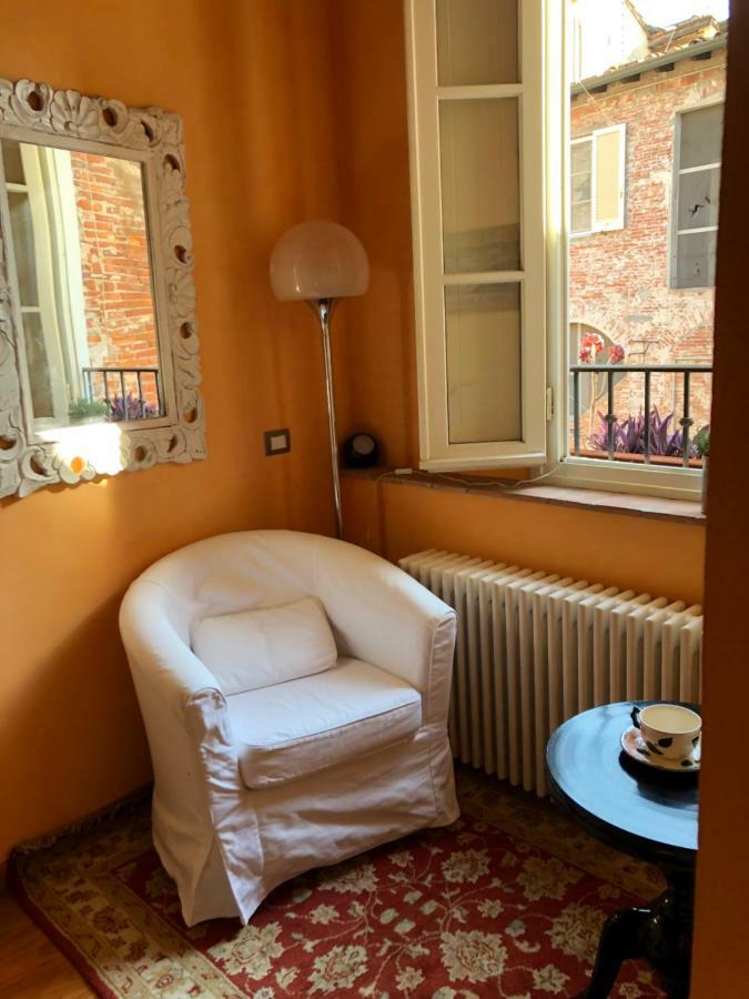 Storico Loft Nel Cuore Di Лукка Екстер'єр фото